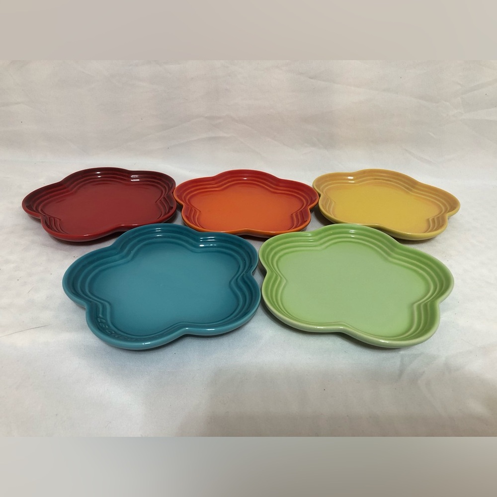 Le Creuset 🌺 Flower Plate 🍽️ 5.5" Set Of 5